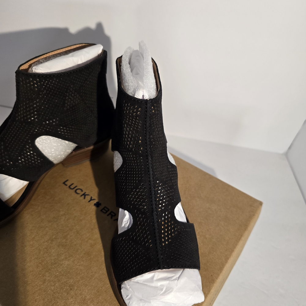 Lucky Brand Women's Ankle Boots - Picture 4 of 7